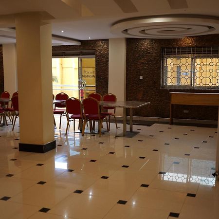 Royal Park Hotel Джинджа Экстерьер фото