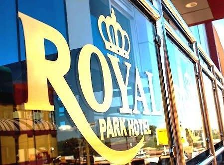Royal Park Hotel Джинджа Экстерьер фото